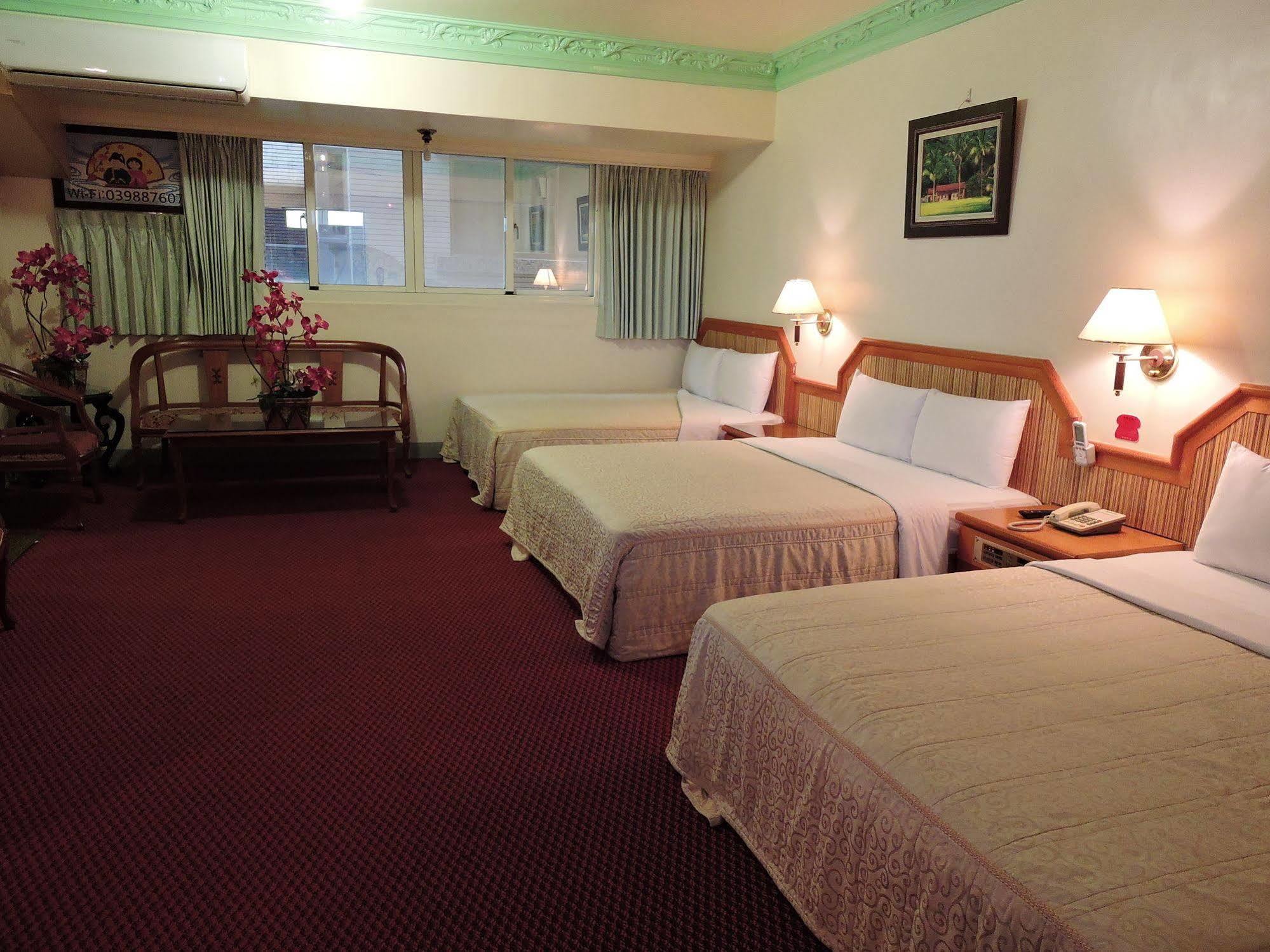 Longchi Hot-Spring Hotel Jiaoxi Dış mekan fotoğraf